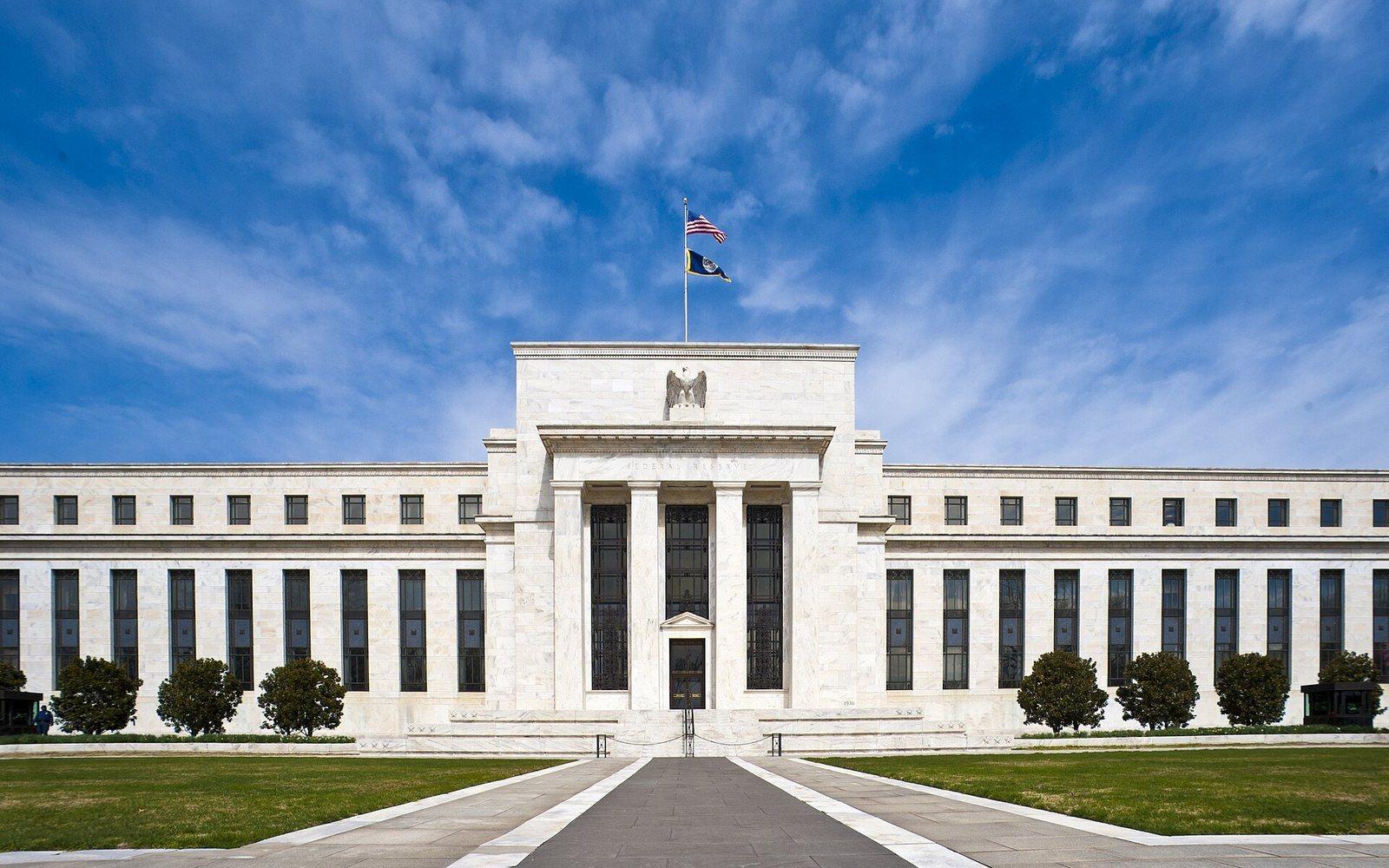 Fed Faizi Yüzde 3,75-4 Aralığında Sabit Tuttu: İki Üye Çeyrek Puan Artış İstedi