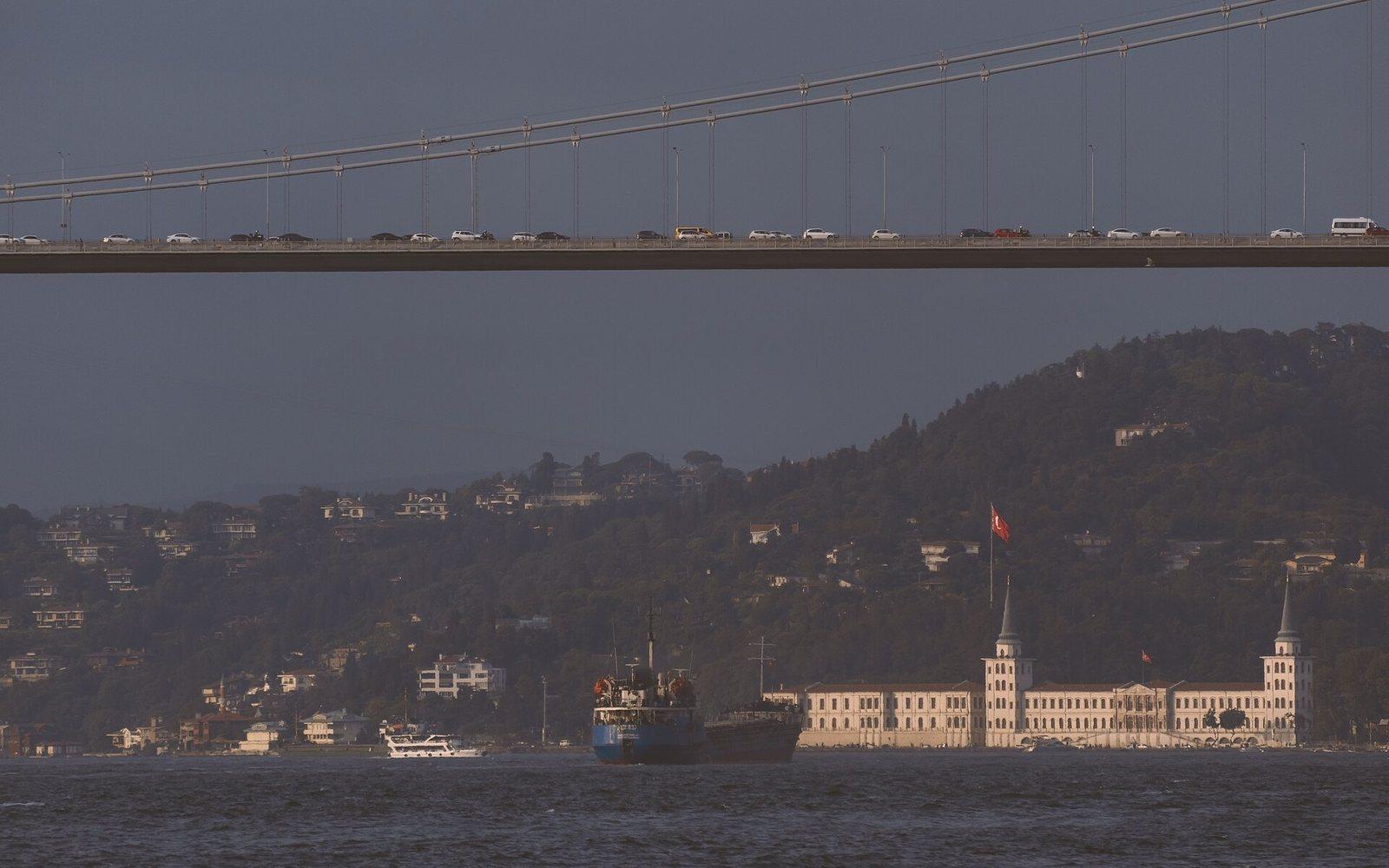 İstanbul Maratonu Yarın: 15 Temmuz Şehitler Köprüsü 03.00'te, Avrasya Tüneli ve Galata Köprüsü 06.00'da Kapanıyor